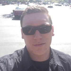 Meet your Posher, Dustin